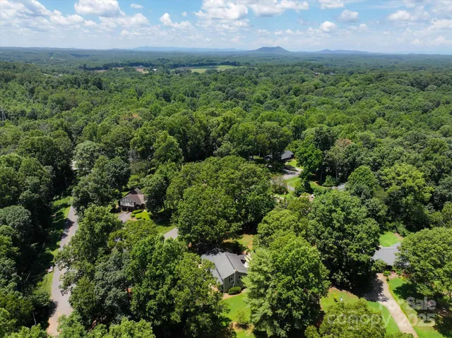 $459,900 | 1496 Hardwood Circle, Newton, NC 28658