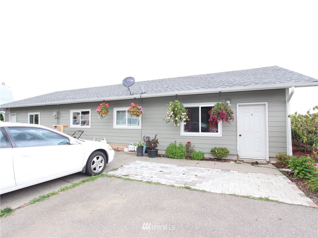 2142 East Hemmi Road Bellingham, WA 98226 - Photo 1 of 18 Gallery Image 1