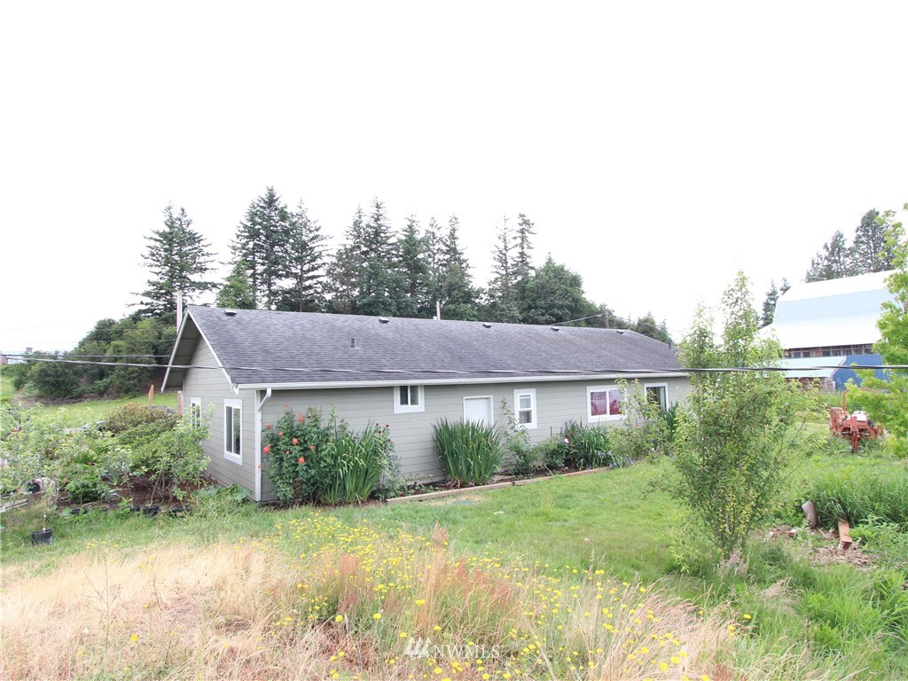 2142 East Hemmi Road Bellingham, WA 98226 - Photo 3 of 18 Gallery Image 3