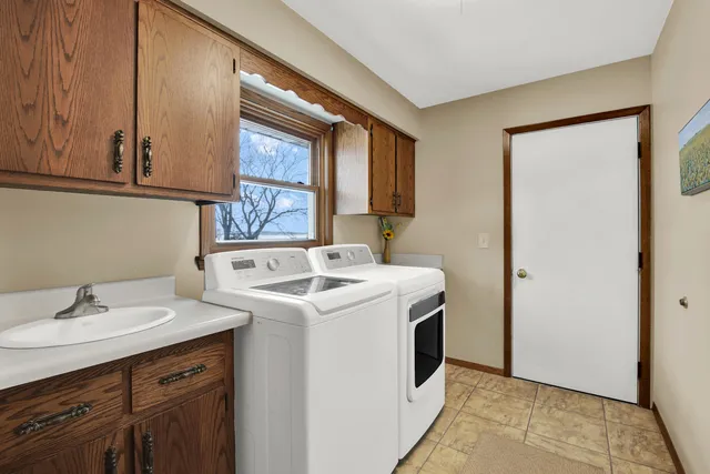 $549,000 | 6288 County Road South, Addison, WI 53027