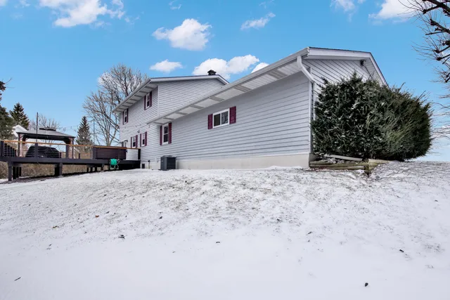 $549,000 | 6288 County Road South, Addison, WI 53027