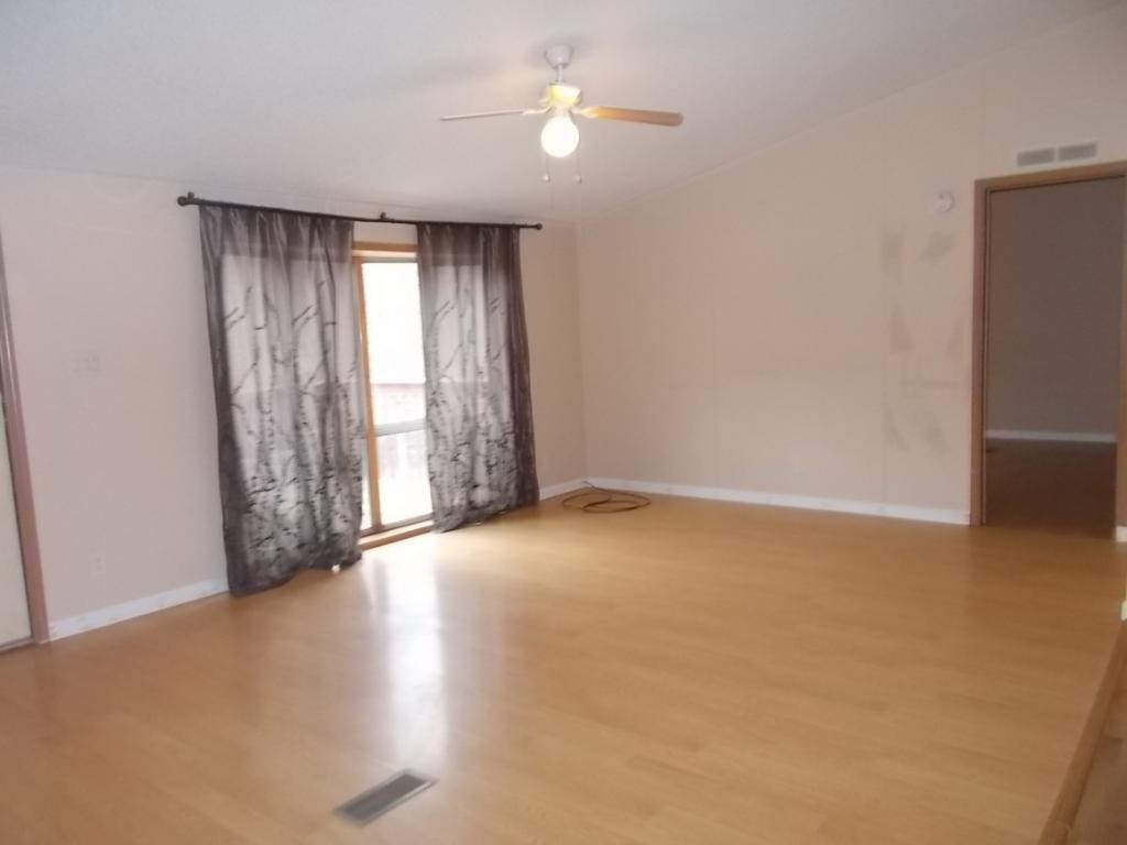 3399 Sam Adams Road Morristown, TN 37813 - Photo 4 of 20 living room
