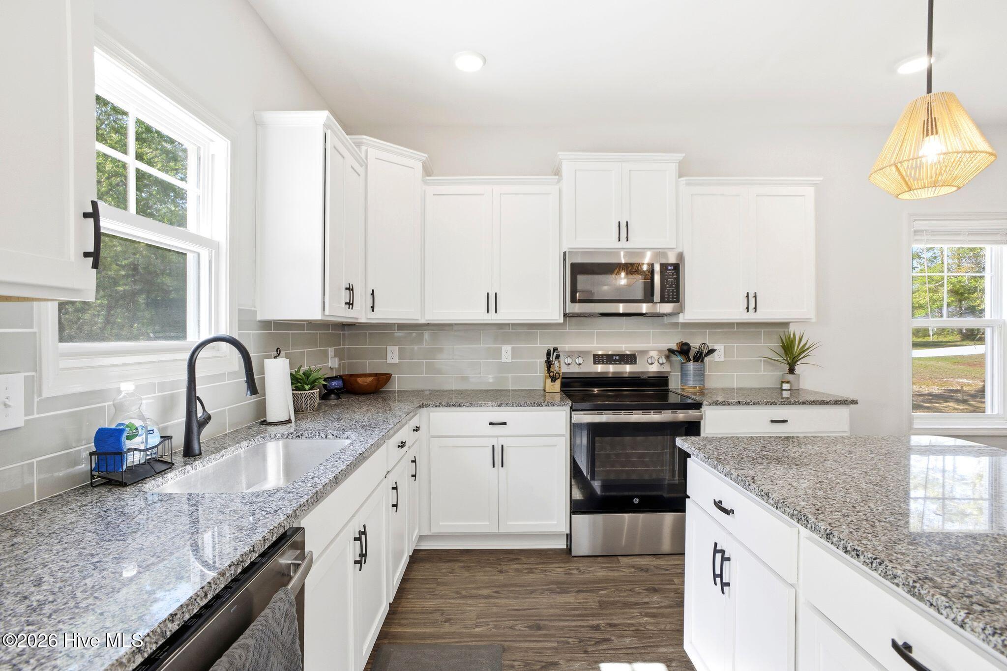 2409 Sunset Harbor Road Southeast Bolivia, NC 28422 - Photo 25 of 60 27_457A4620