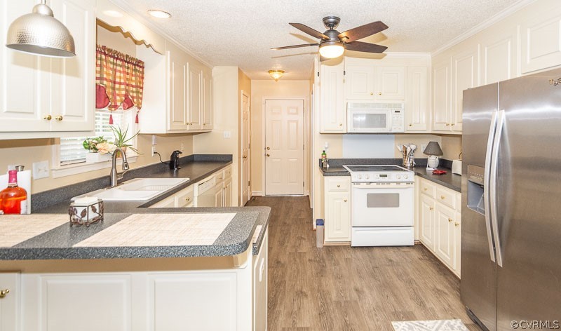 13310 Lora Lynn Road Chester, VA 23831 - Photo 8 of 39