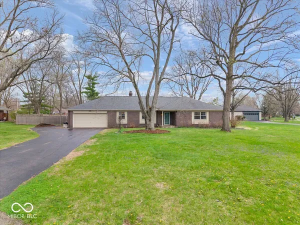 $349,900 | 7905 Scarborough Blvd E Drive, Indianapolis, IN 46256