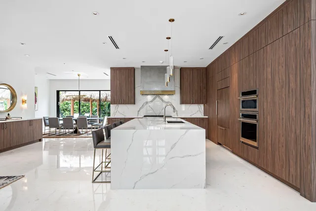 $35,000 | 135 Churchill Road, West Palm Beach, FL 33405