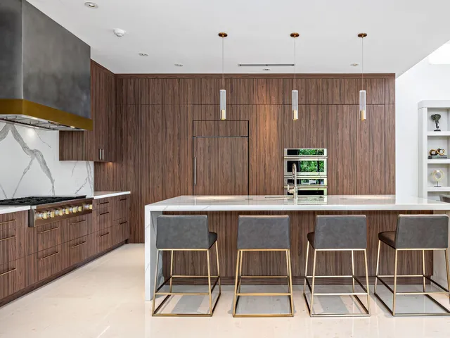 $35,000 | 135 Churchill Road, West Palm Beach, FL 33405