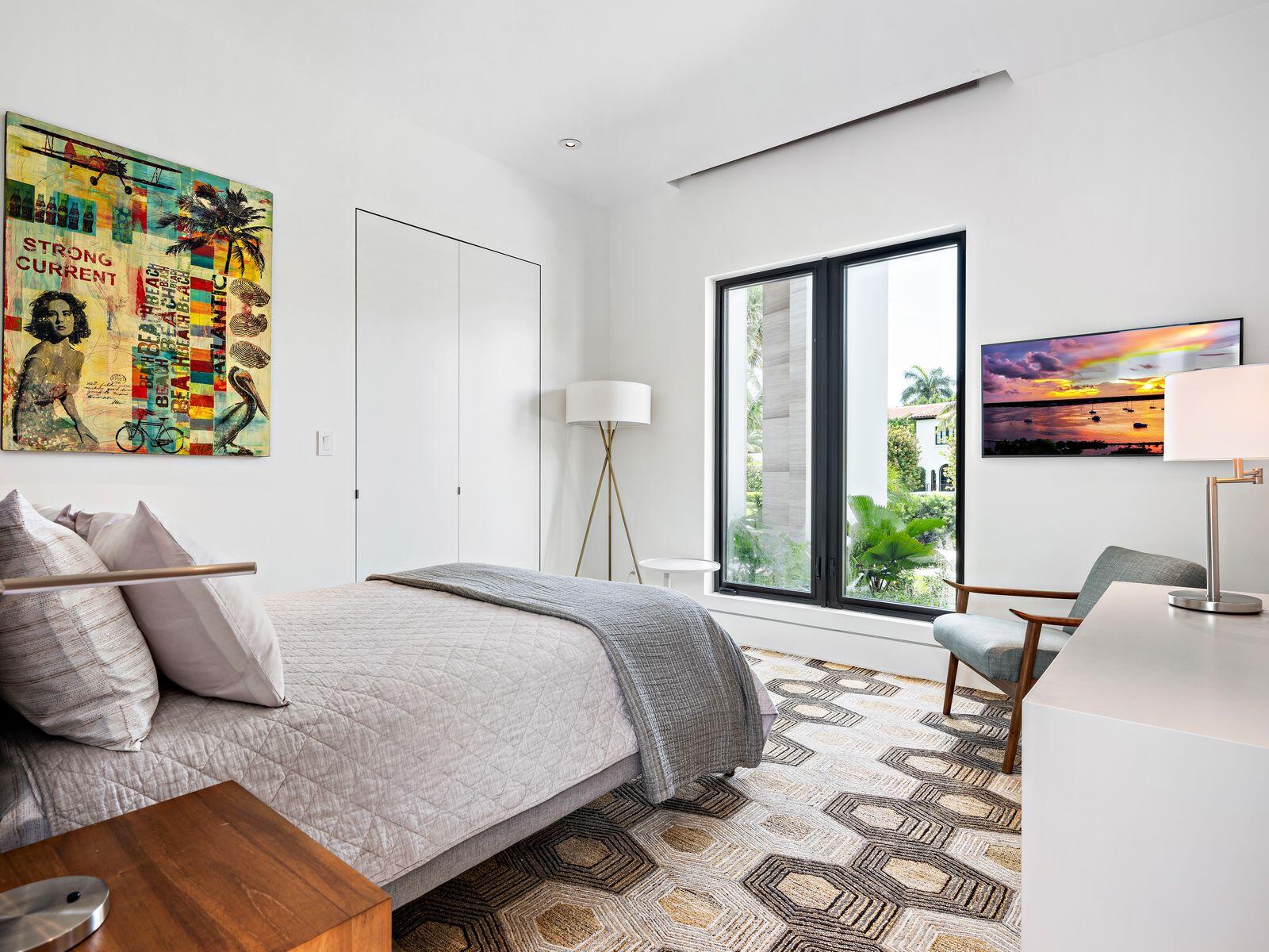 135 Churchill Road West Palm Beach, FL 33405 - Photo 26 of 46 Interior