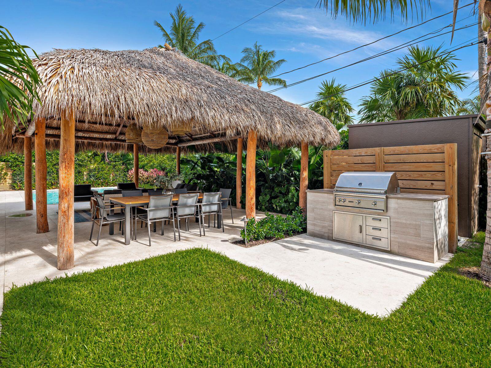 135 Churchill Road West Palm Beach, FL 33405 - Photo 5 of 46 Exterior