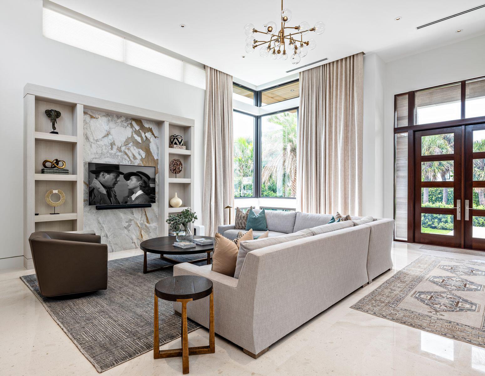 135 Churchill Road West Palm Beach, FL 33405 - Photo 10 of 46 Interior