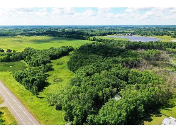 $229,900 | 169-xx Lake Boulevard, Shafer, MN 55074