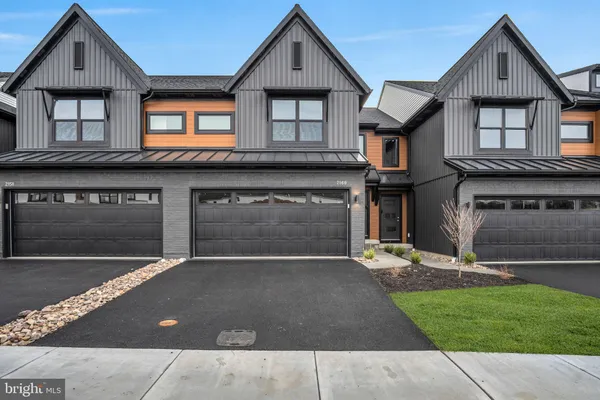 $435,990 | 2160 South Autumn Chase Drive, Mechanicsburg, PA 17055