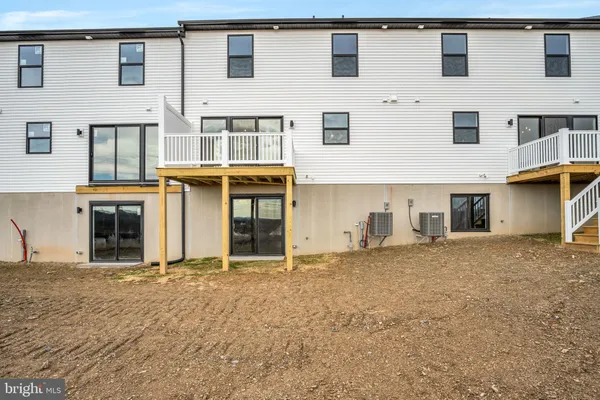 $435,990 | 2160 South Autumn Chase Drive, Mechanicsburg, PA 17055