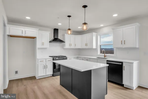 $435,990 | 2160 South Autumn Chase Drive, Mechanicsburg, PA 17055