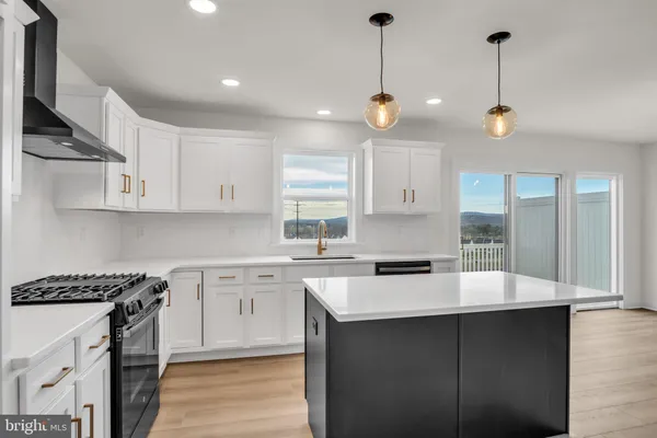 $435,990 | 2160 South Autumn Chase Drive, Mechanicsburg, PA 17055