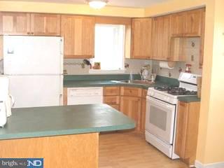 209 Allison Road Oreland, PA 19075 - Photo 3 of 6 Gallery Image 3