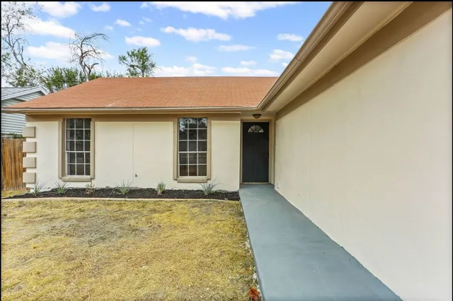 $2,375 | 3429 Turnabout Loop, Schertz, TX 78108