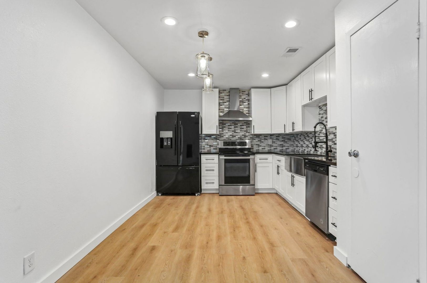 3429 Turnabout Loop Schertz, TX 78108 - Photo 9 of 21