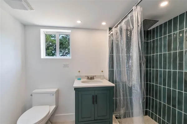 $699,000 | 833 12th Avenue, New Smyrna Beach, FL 32169