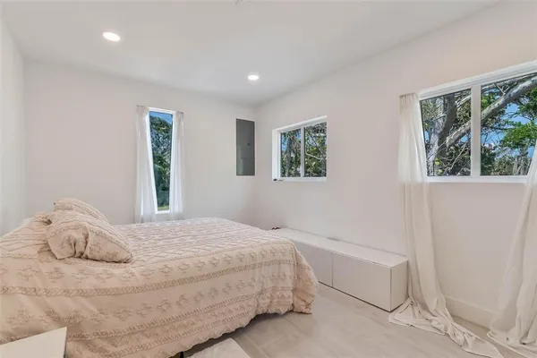 $699,000 | 833 12th Avenue, New Smyrna Beach, FL 32169