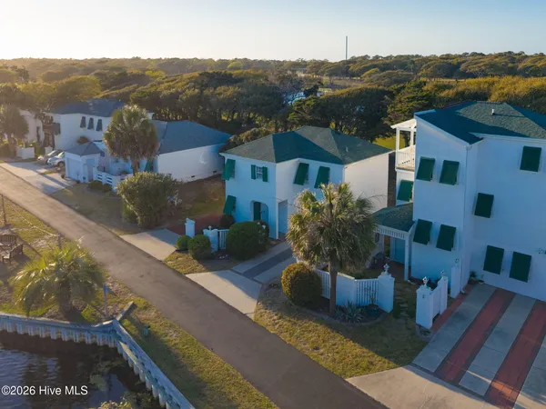 $500,000 | 7 Bermuda Greens, Pine Knoll Shores, NC 28512