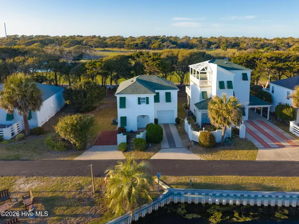 $500,000 | 7 Bermuda Greens, Pine Knoll Shores, NC 28512