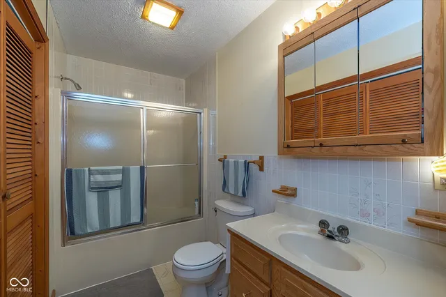 $210,000 | 859 South Colfax Street, Martinsville, IN 46151