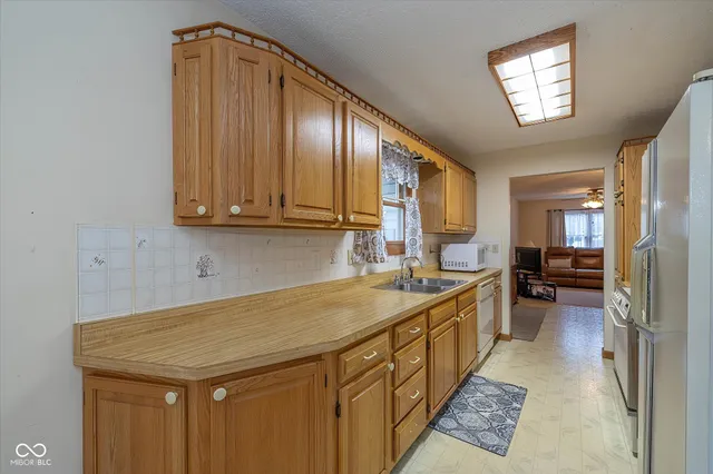 $210,000 | 859 South Colfax Street, Martinsville, IN 46151