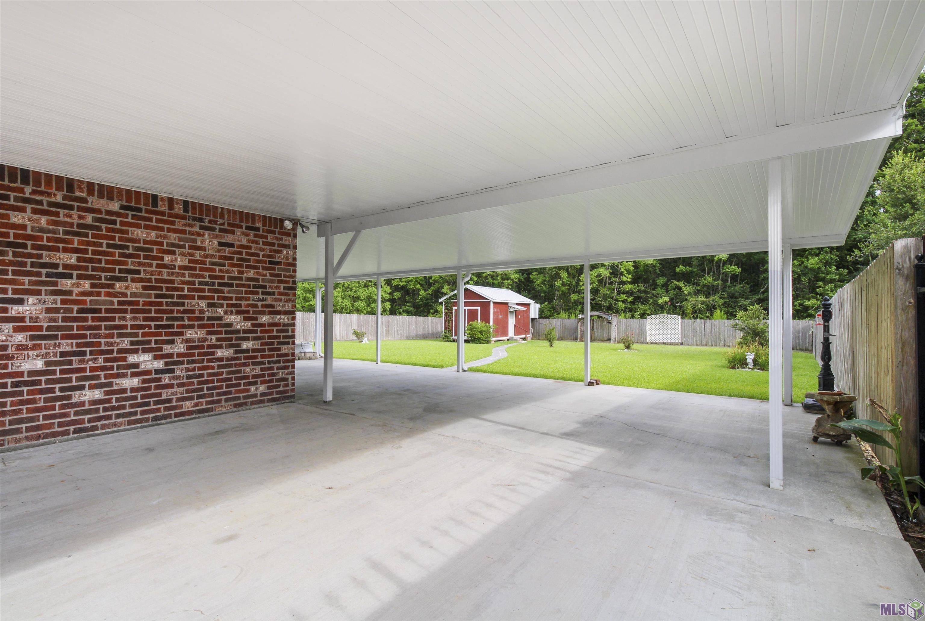 13384 Arnold Road Walker, LA 70785 - Photo 4 of 31 Gallery Image 4