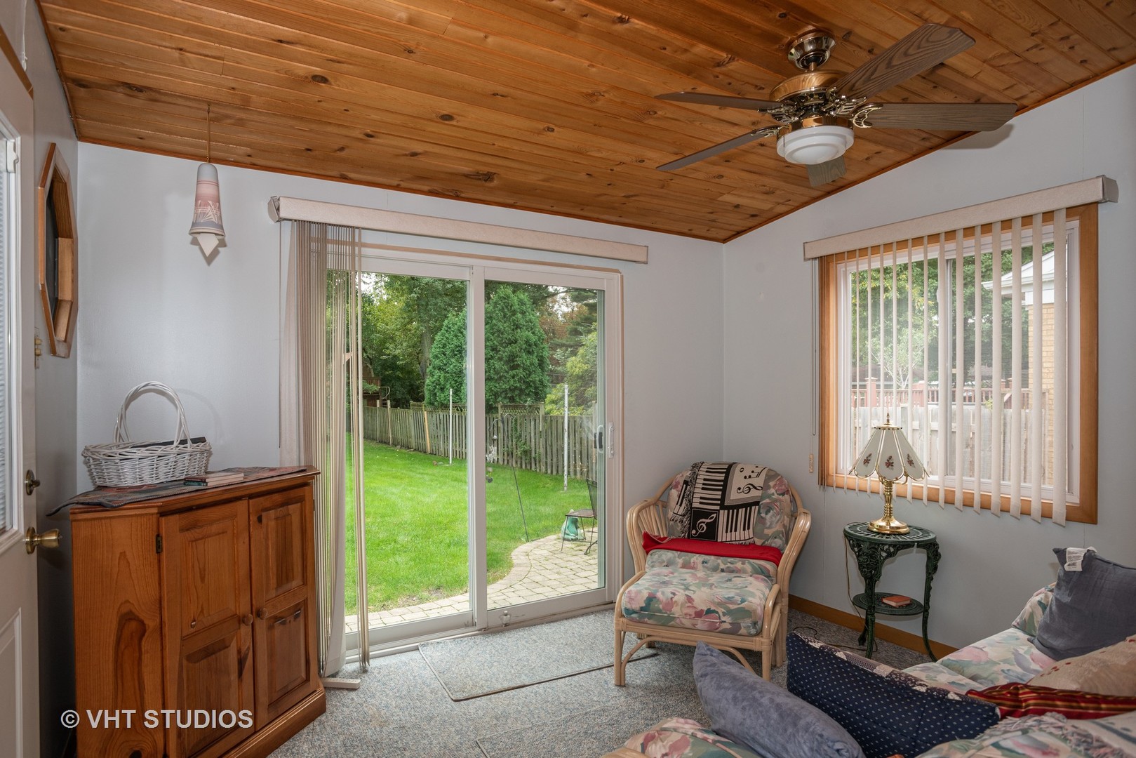 547 Selborne Road Riverside, IL 60546 - Photo 7 of 11
