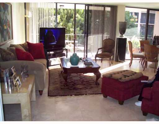 899 Jeffery Street, Unit 307 Boca Raton, FL 33487 - Photo 5 of 8 Additional Photo