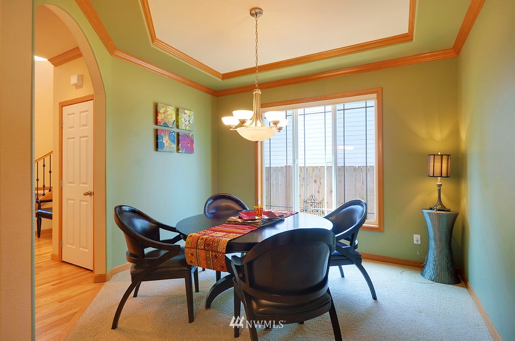 105 182nd Place Southwest Bothell, WA 98012 - Photo 3 of 15