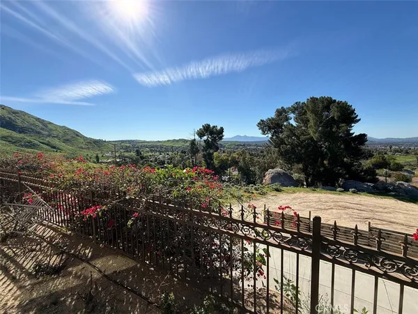 $975,000 | 3000 Galaxie Road, Riverside, CA 92507