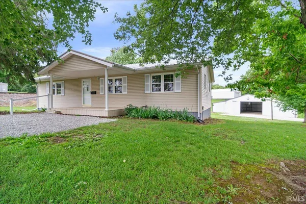 $249,900 | 1271 South 950th Street East, Oakland City, IN 47660