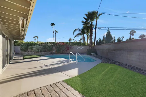 $995,000 | 1617 East Paseo El Mirador, Palm Springs, CA 92262