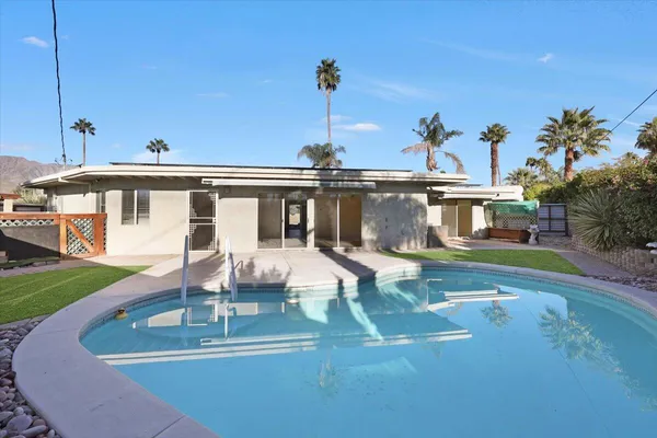 $995,000 | 1617 East Paseo El Mirador, Palm Springs, CA 92262