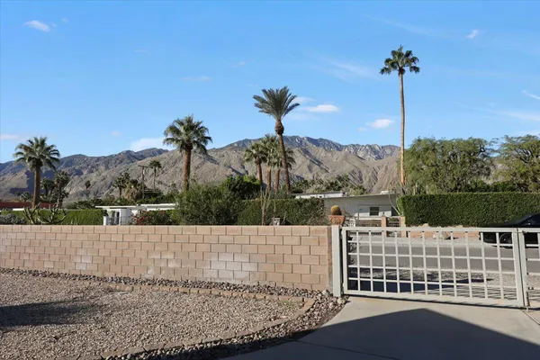 $995,000 | 1617 East Paseo El Mirador, Palm Springs, CA 92262