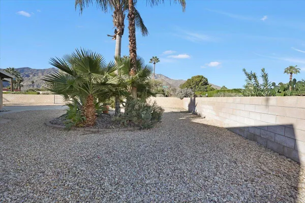 $995,000 | 1617 East Paseo El Mirador, Palm Springs, CA 92262
