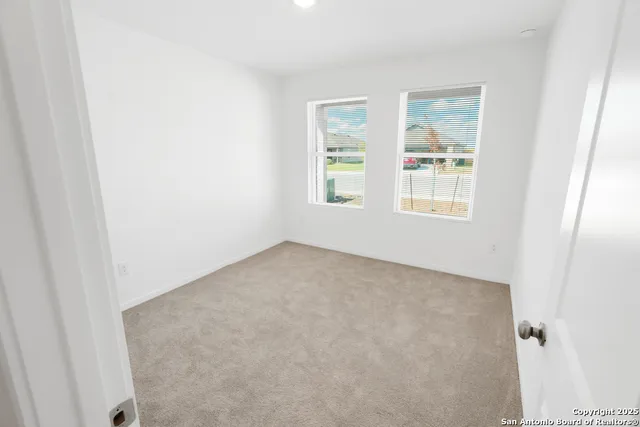 $1,595 | 3421 Sky Place, Seguin, TX 78155