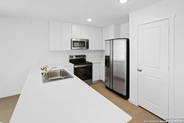 $1,595 | 3421 Sky Place, Seguin, TX 78155