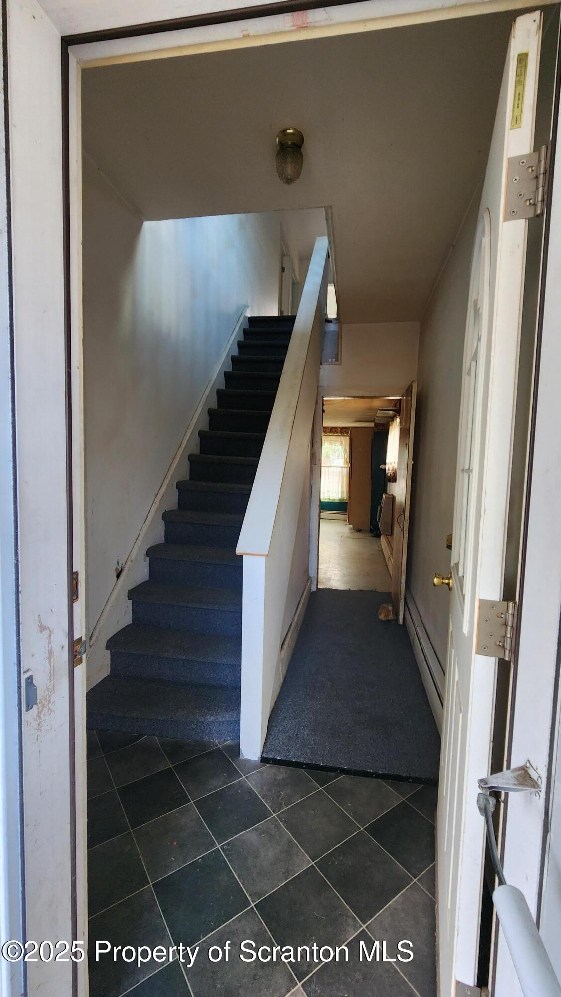 40 William Street Hallstead, PA 18822 - Photo 9 of 31 a view of entryway