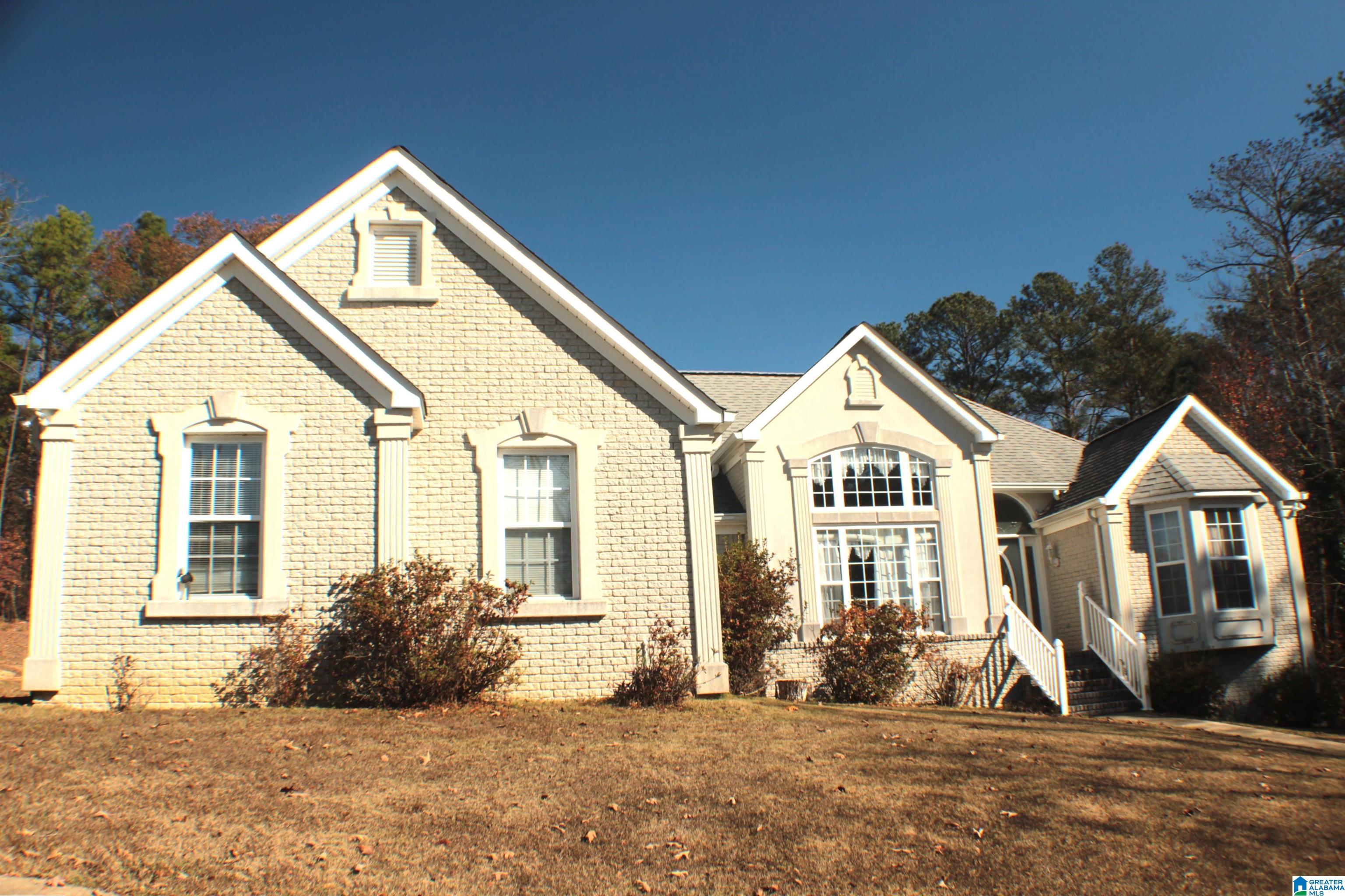 6207 Woodford Road Anniston, AL 36206 - Photo 2 of 28