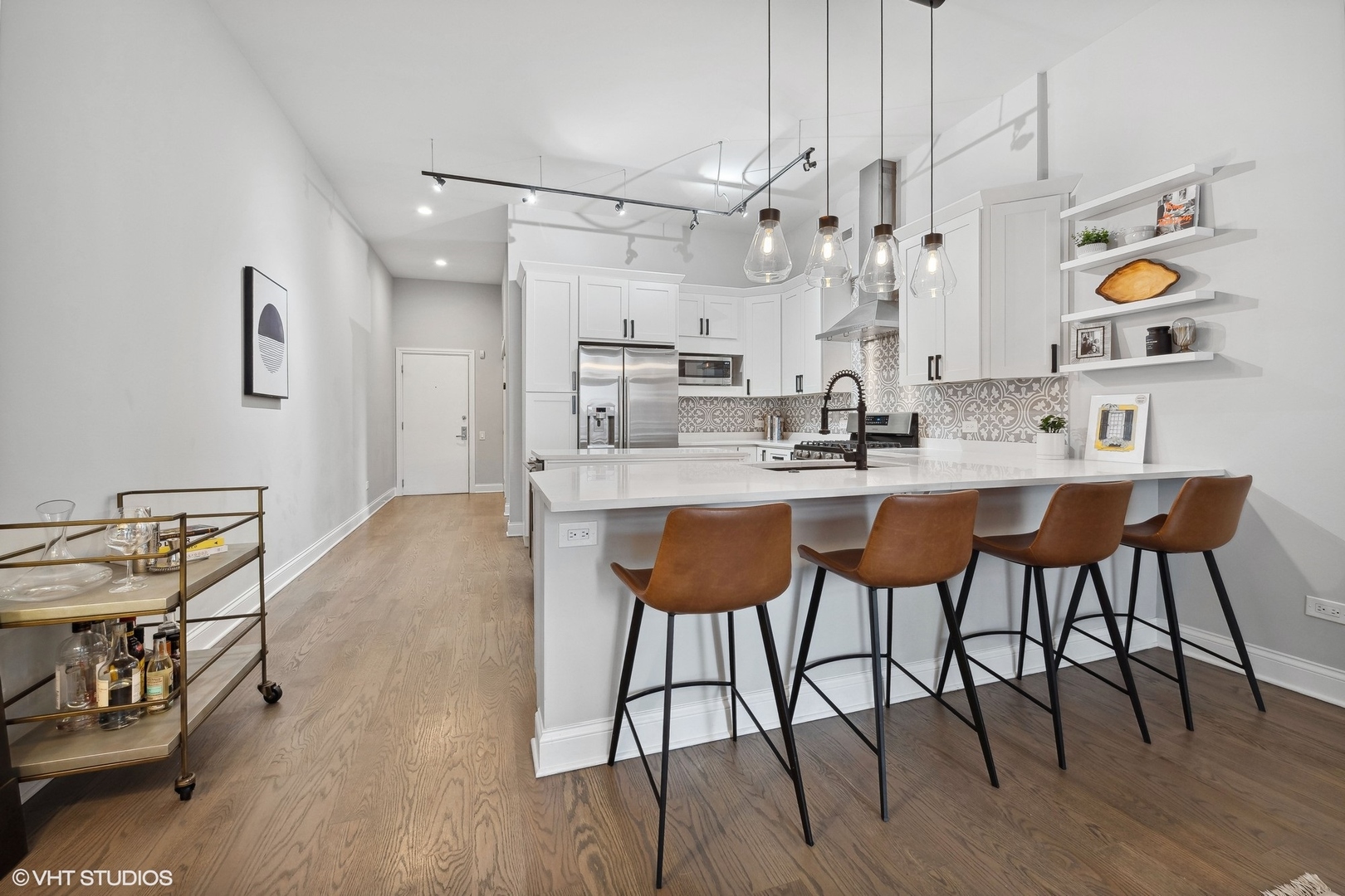 949 West Madison Street, Unit B409 Chicago, IL 60607 - Photo 6 of 16 Gallery Image 6