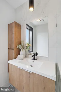 $975,000 | 1024 Spring Road Northwest, Washington, DC 20010