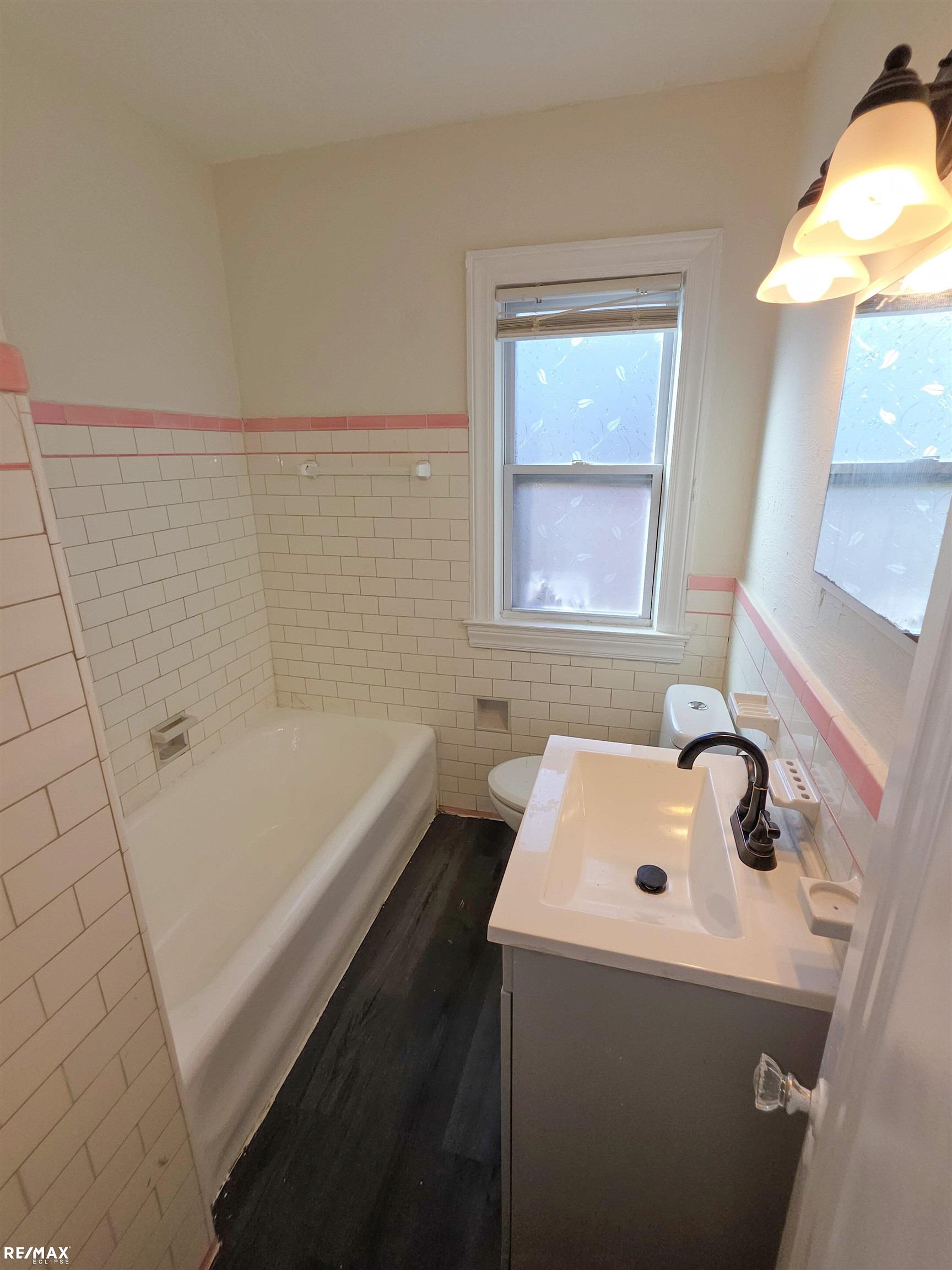 6110-6112 Yorkshire Road Detroit, MI 48224 - Photo 16 of 21