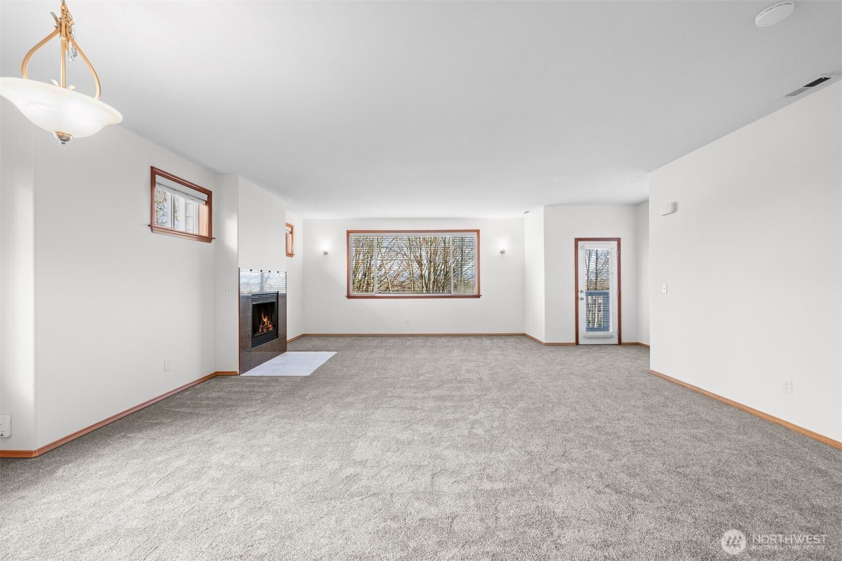 1128 Chestnut Street Everett, WA 98201 - Photo 11 of 34