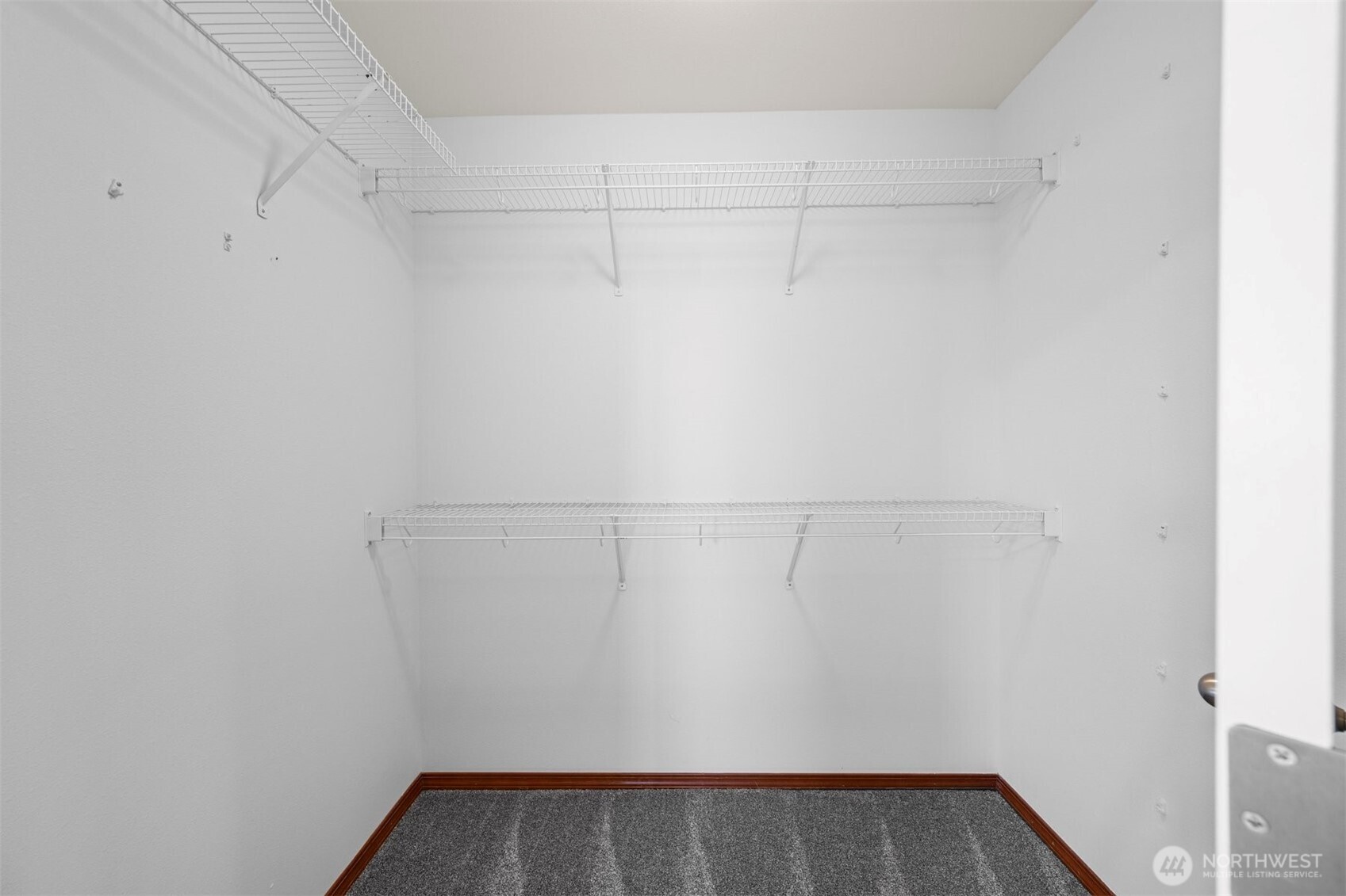 1128 Chestnut Street Everett, WA 98201 - Photo 18 of 34