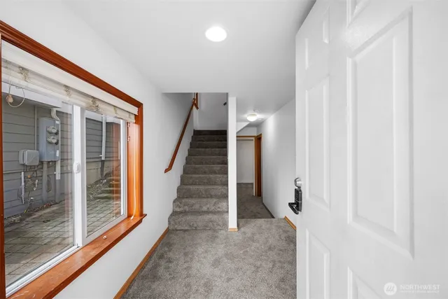 $550,000 | 1128 Chestnut Street, Everett, WA 98201