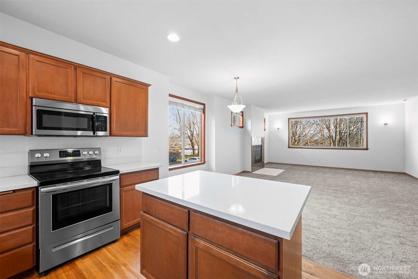 1128 Chestnut Street Everett, WA 98201 - Photo 9 of 34