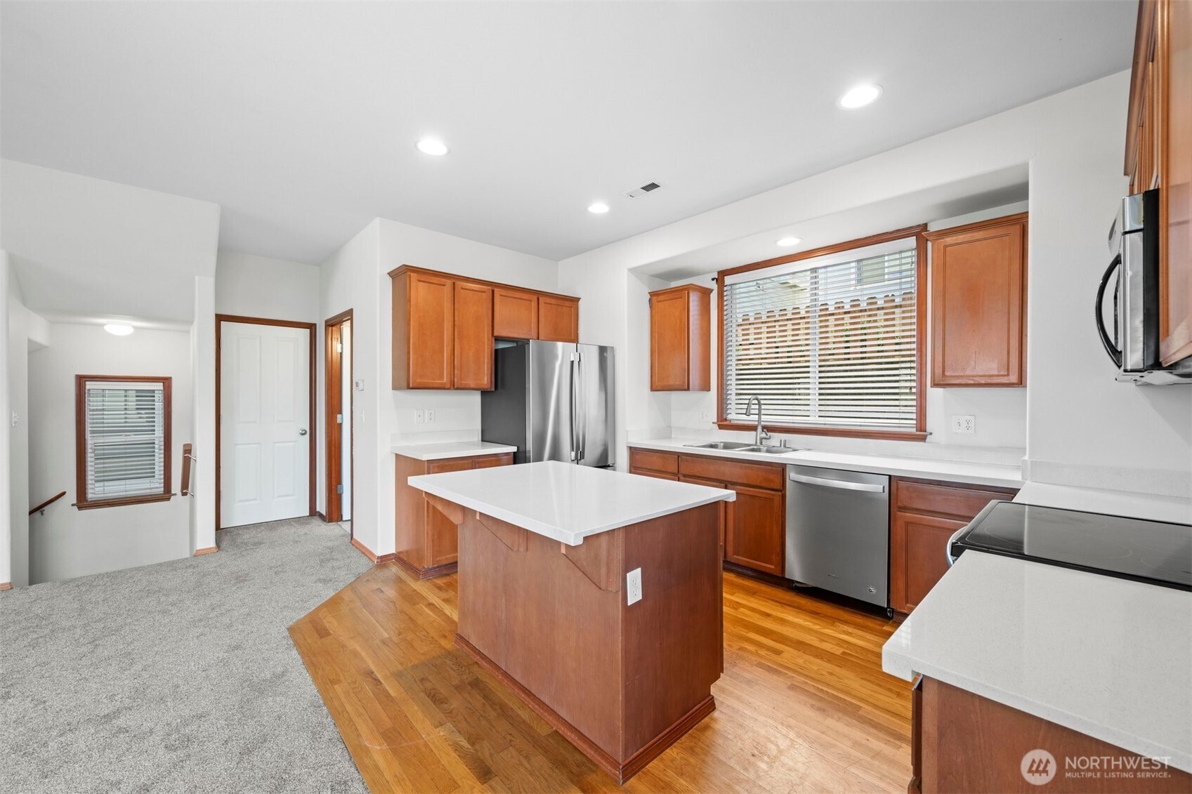 1128 Chestnut Street Everett, WA 98201 - Photo 10 of 34